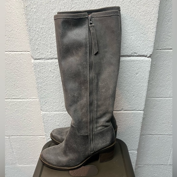 Lucky Brand Distressed Gray
Leather Tall Boots Size 6.5 - Picture 1 of 8